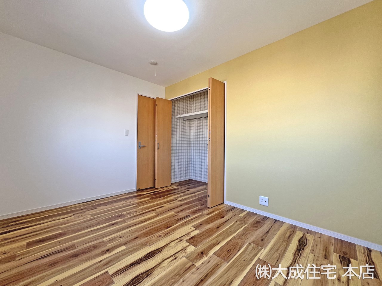 洋室-お手入れのしやすいフローリング 現地写真2025.3.10撮影