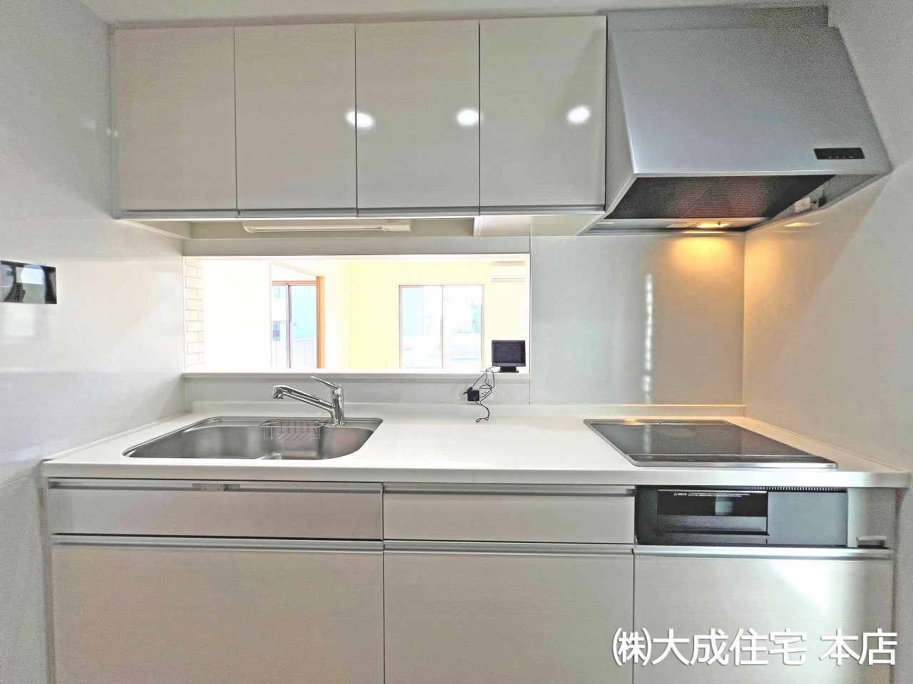 キッチン-ご家族の様子が見れる対面キッチン! 現地写真2025.3.10撮影