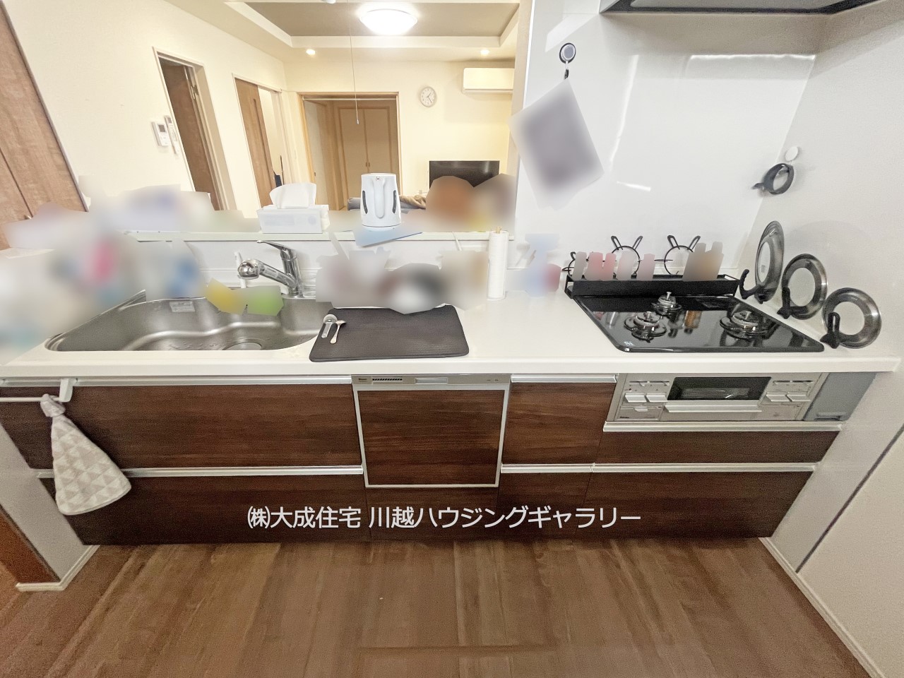 ダイニングキッチン-LDKが見渡せ、お料理やお皿洗い中でもご家族とコミュニケーションが取れます。　現地写真2025.4.6撮影