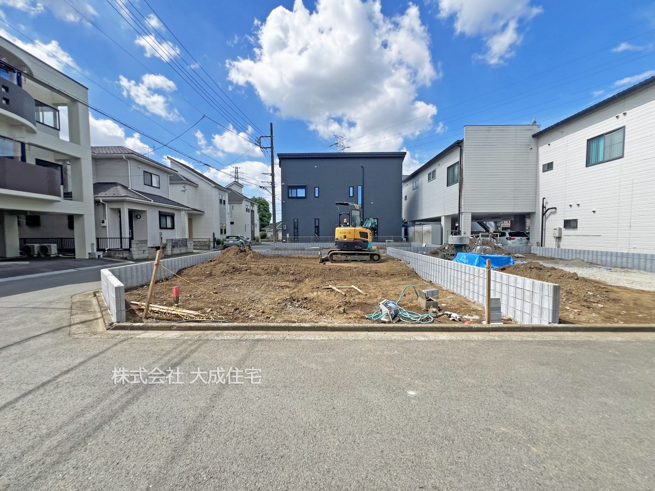 現地外観写真-解放感がプラスされる角地です。 2区画:現地写真:2025.7.21撮影