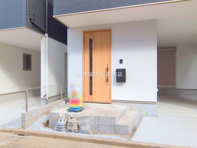 玄関-玄関 現地写真2025.9.25撮影